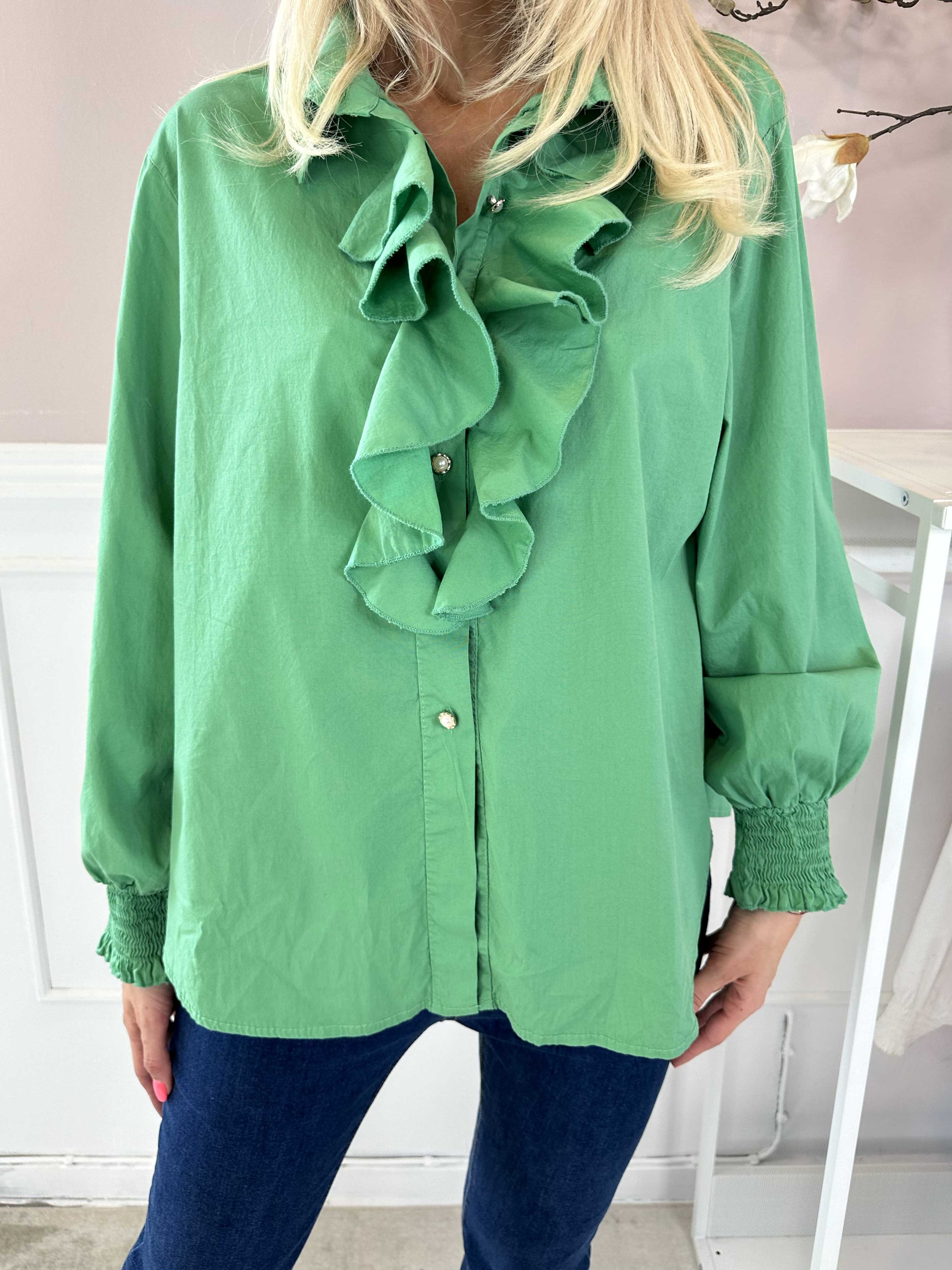 Hera - Skjorte med flæser ved brystet